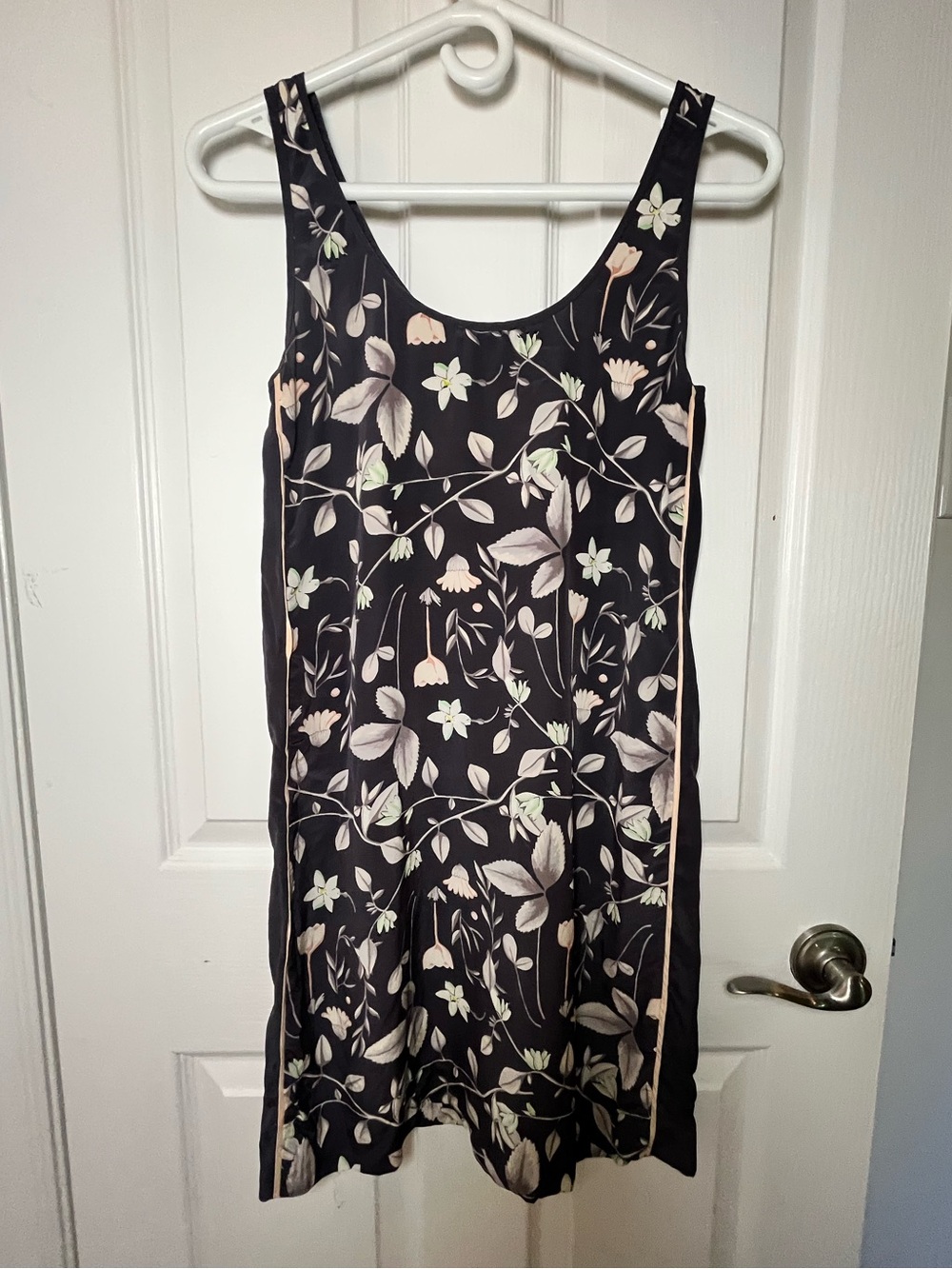Club Monaco 100% Silk Floral Tank Tunic Dress Black Gray Mini